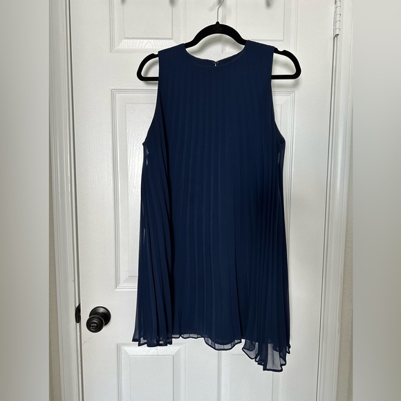 BB Dakota Navy Pleated Swing Dress - Picture 2 of 11